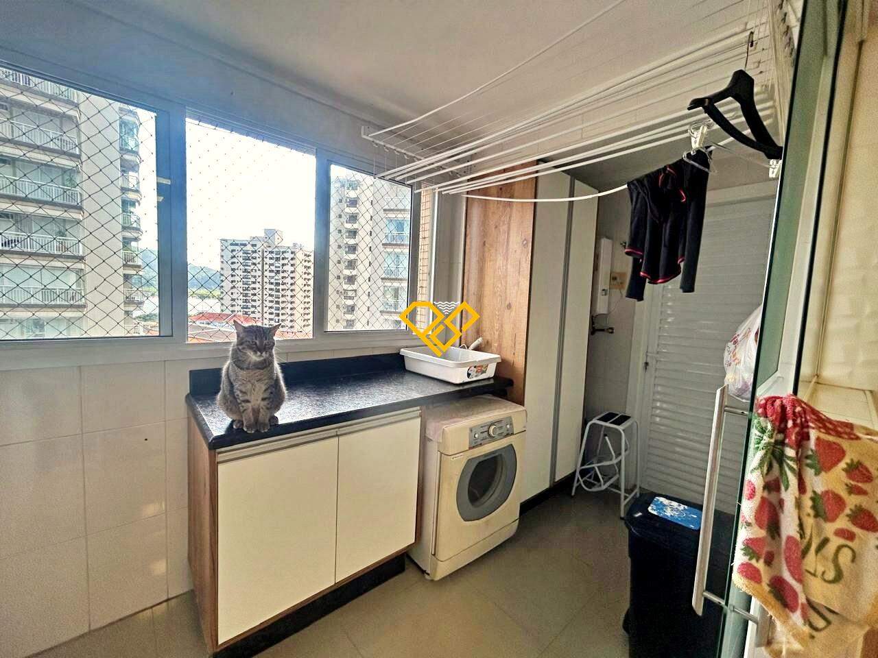 Apartamento à venda no Ponta da Praia: Área de serviço