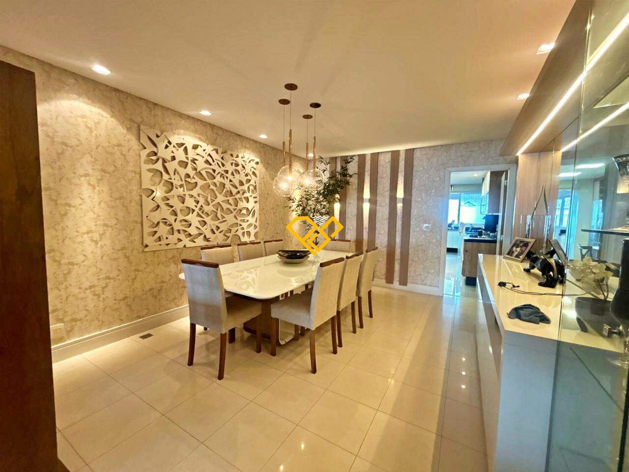 Apartamento à venda no Ponta da Praia: Sala
