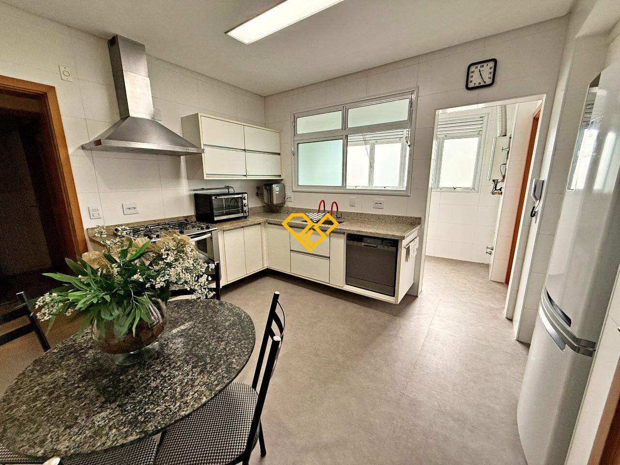 Apartamento à venda no Aparecida: Cozinha
