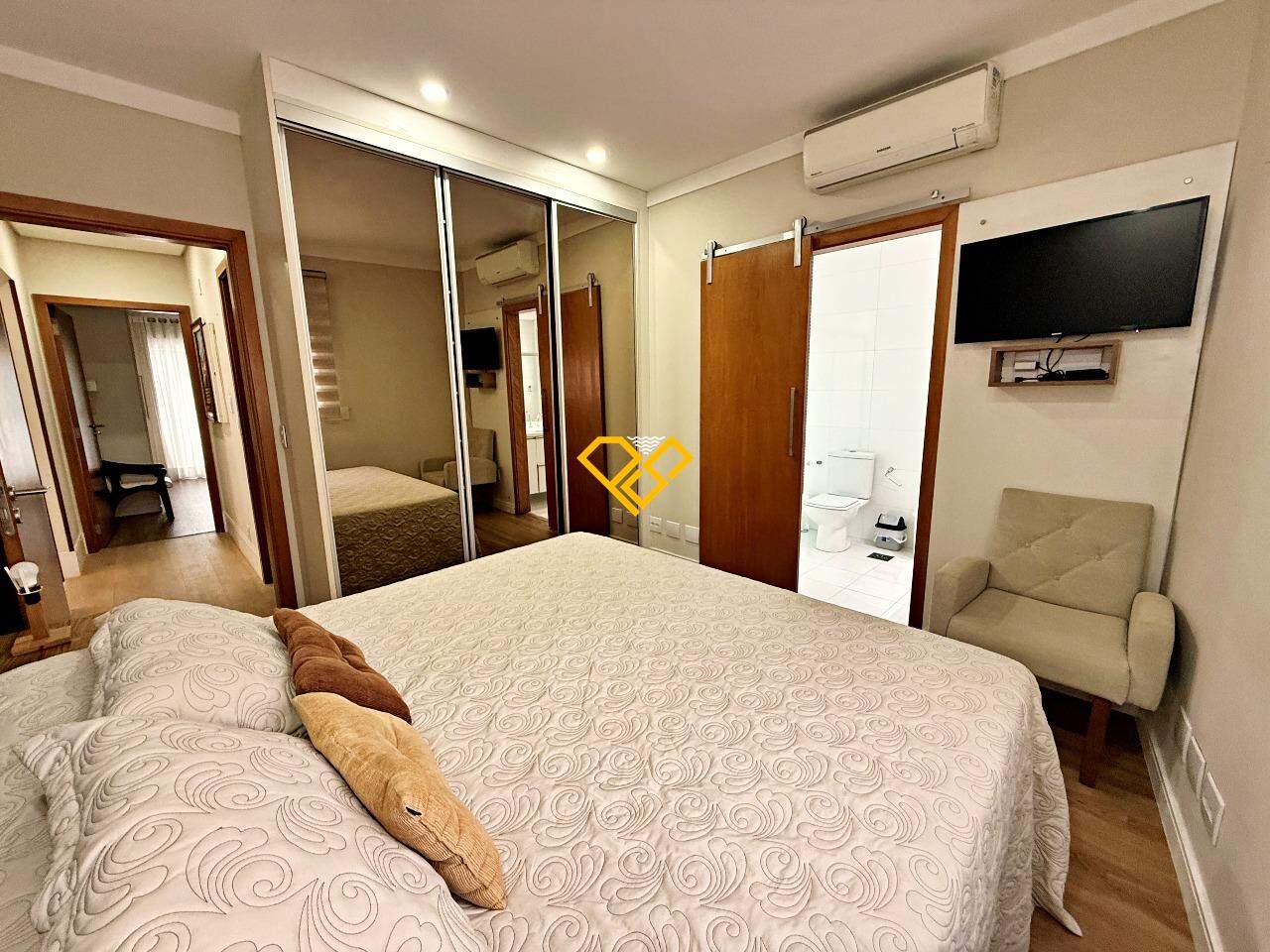 Apartamento à venda no Aparecida: Suíte 1