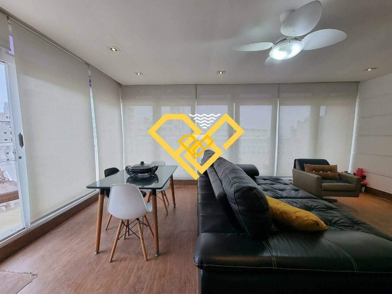 Cobertura à venda no Boqueirão: SALA TV
