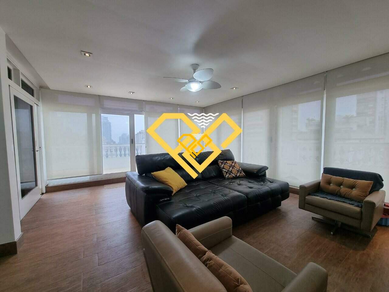 Cobertura à venda no Boqueirão: SALA TV