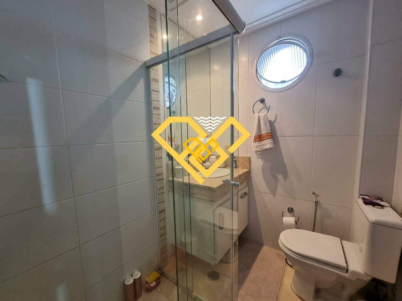 Cobertura à venda no Boqueirão: WC SOCIAL