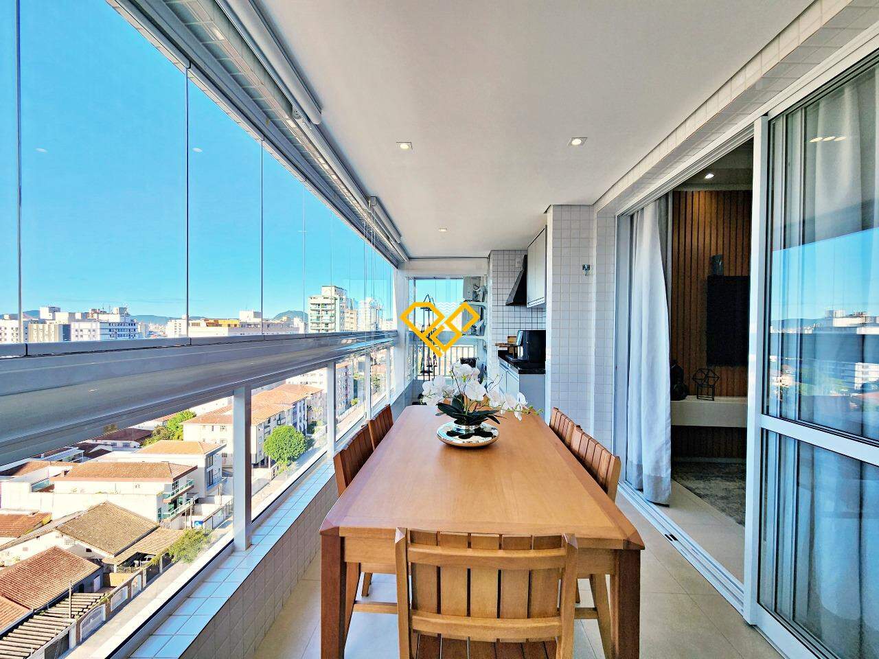 Apartamento à venda no Embaré: