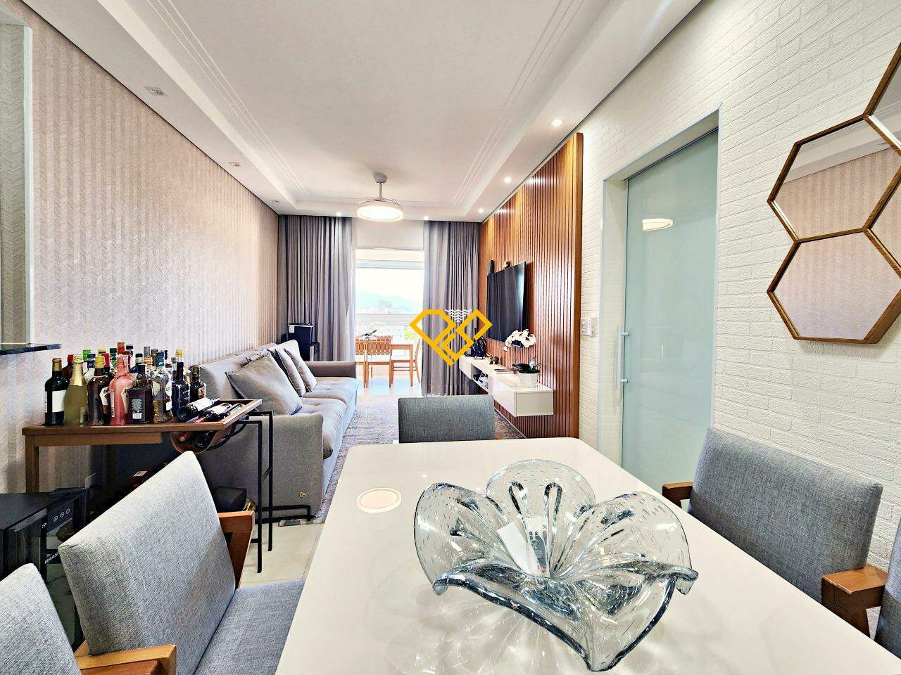 Apartamento à venda no Embaré: 