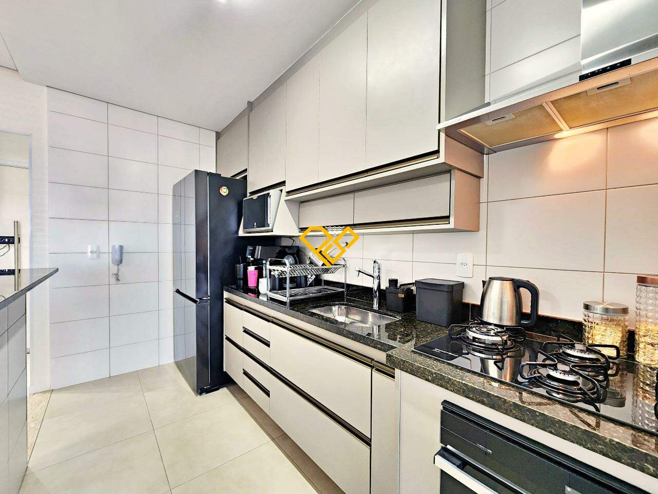 Apartamento à venda no Embaré: Cozinha