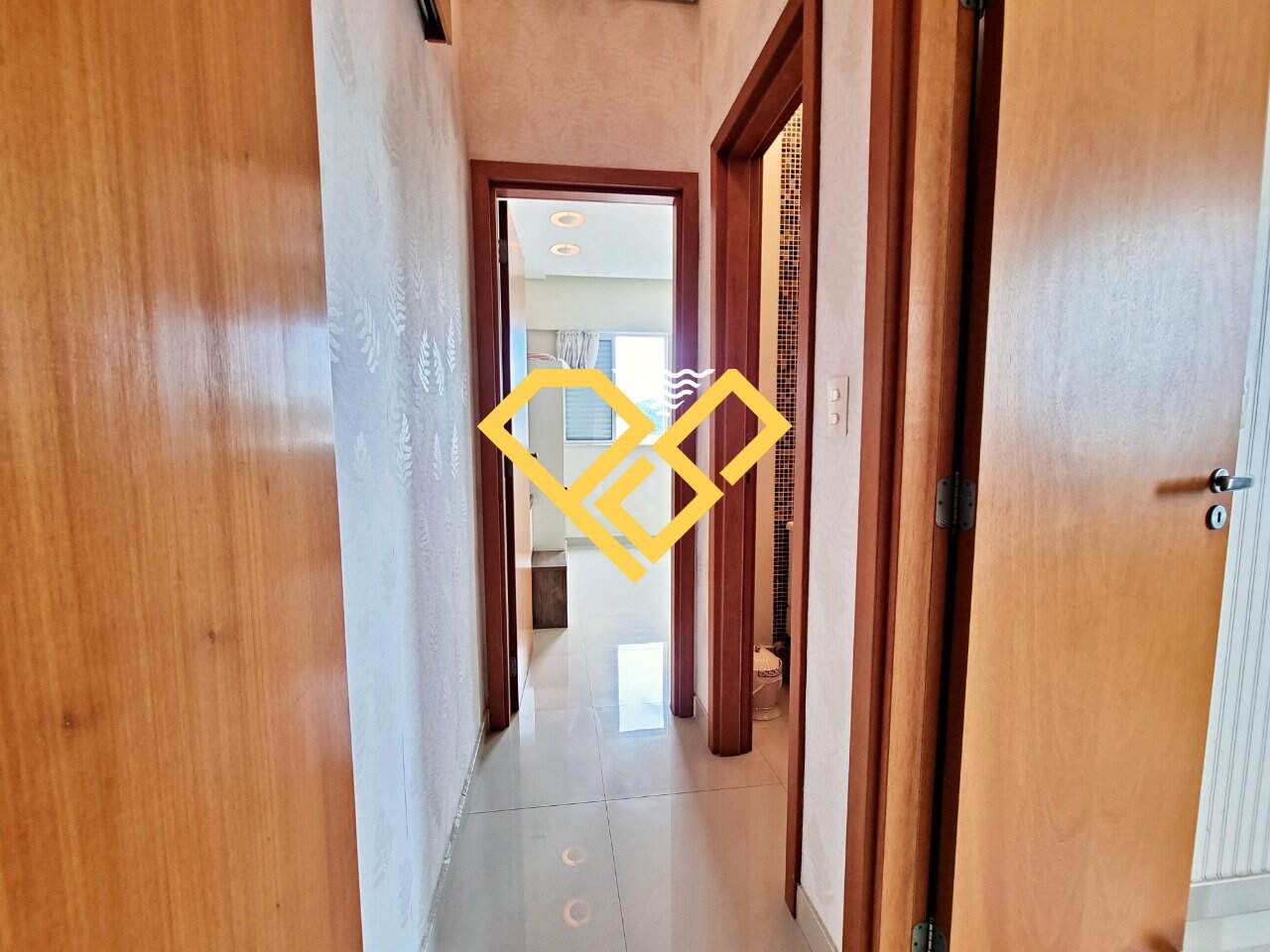Apartamento à venda no Campo Grande: Corredor da área íntima
