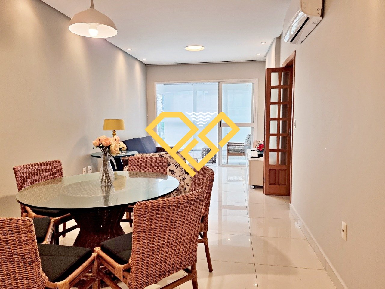 Apartamento à venda no Embaré: Sala