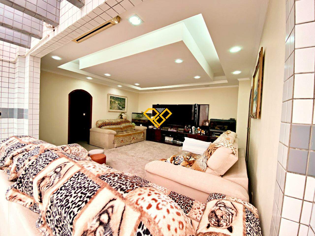 Cobertura à venda no Embaré: Sala