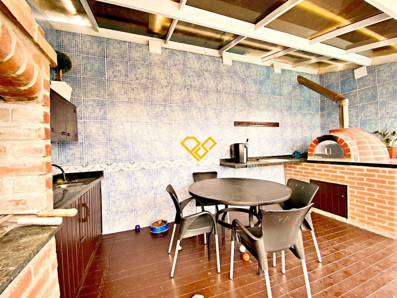 Cobertura à venda no Embaré: Área gourmet com churrasqueira