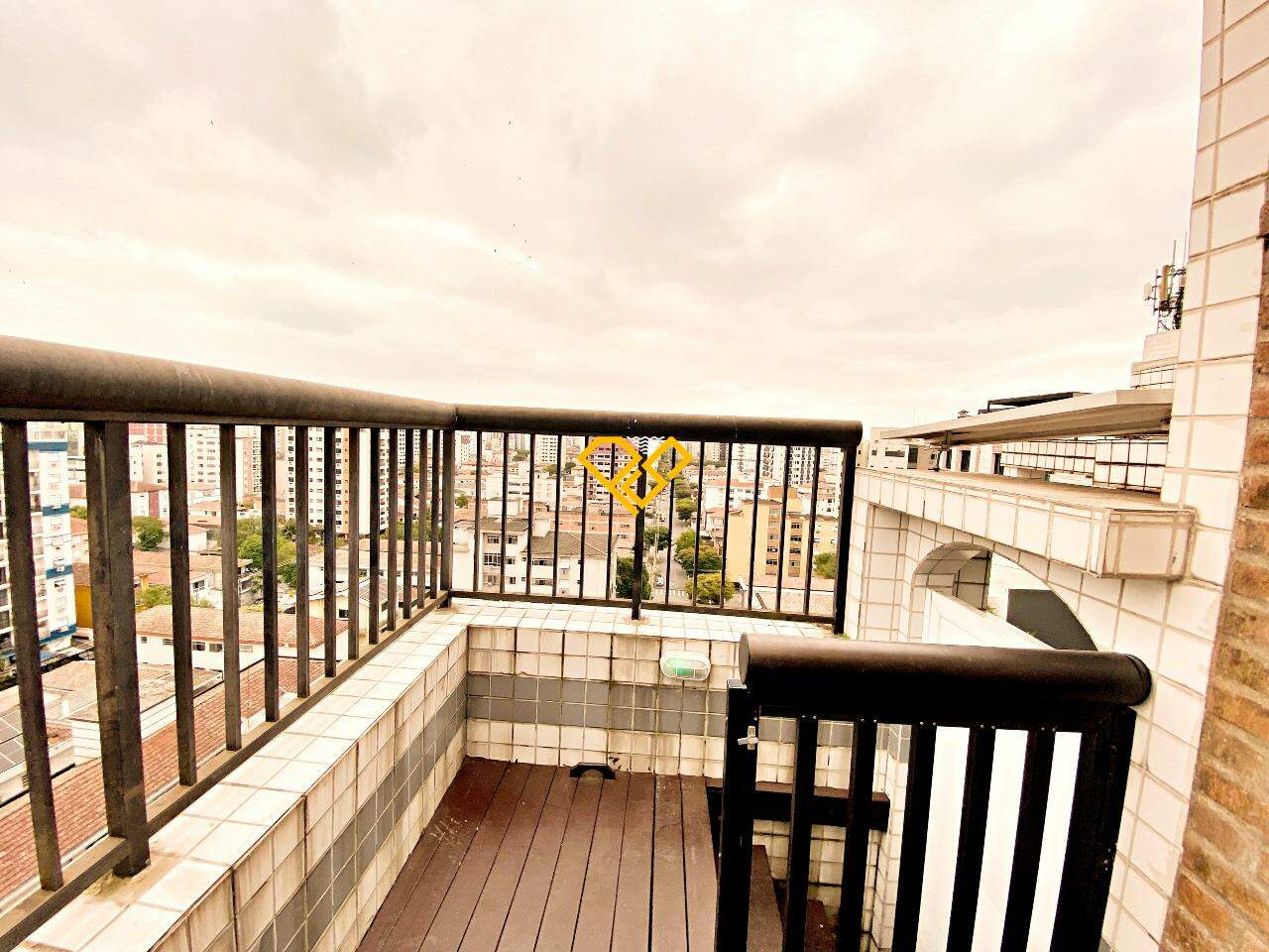 Cobertura à venda no Embaré: Vista