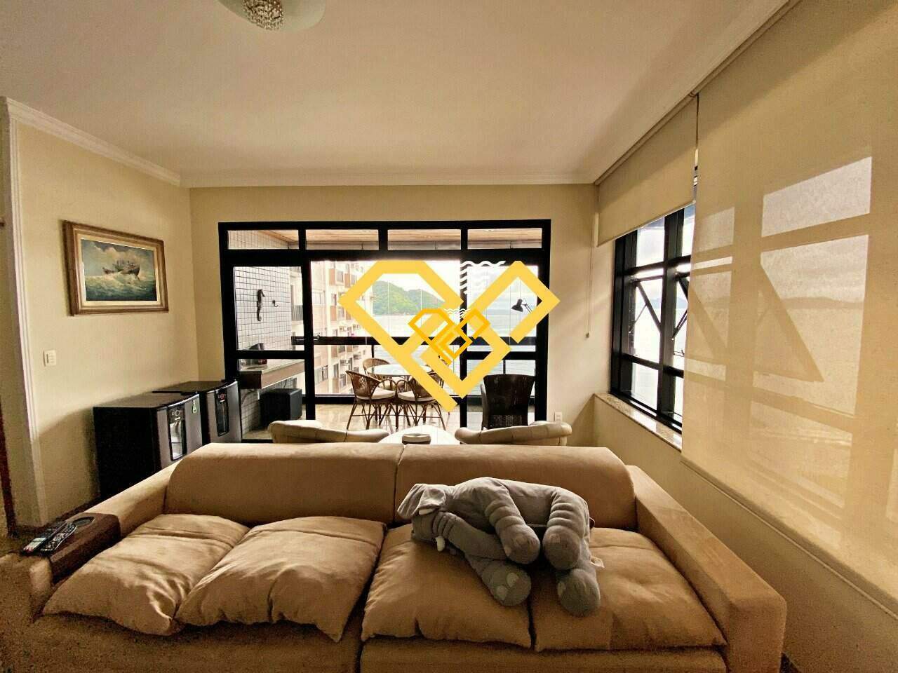 Apartamento à venda no Ponta da Praia: Sala