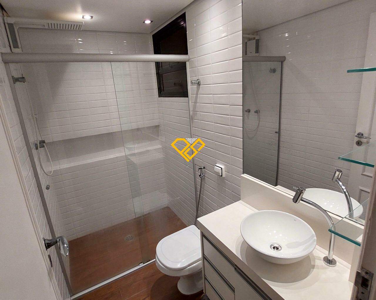 Apartamento à venda no Ponta da Praia: Wc social