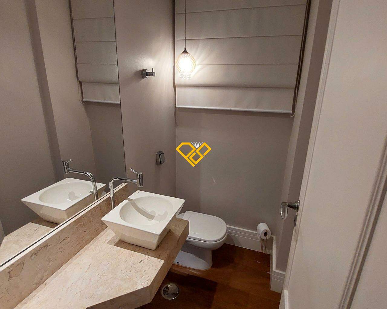 Apartamento à venda no Ponta da Praia: Lavabo