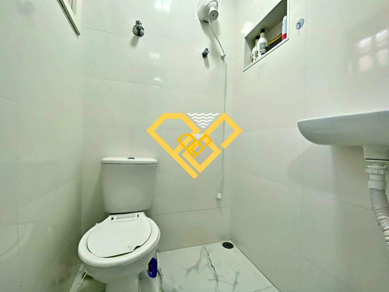 Sobrado à venda no Embaré: