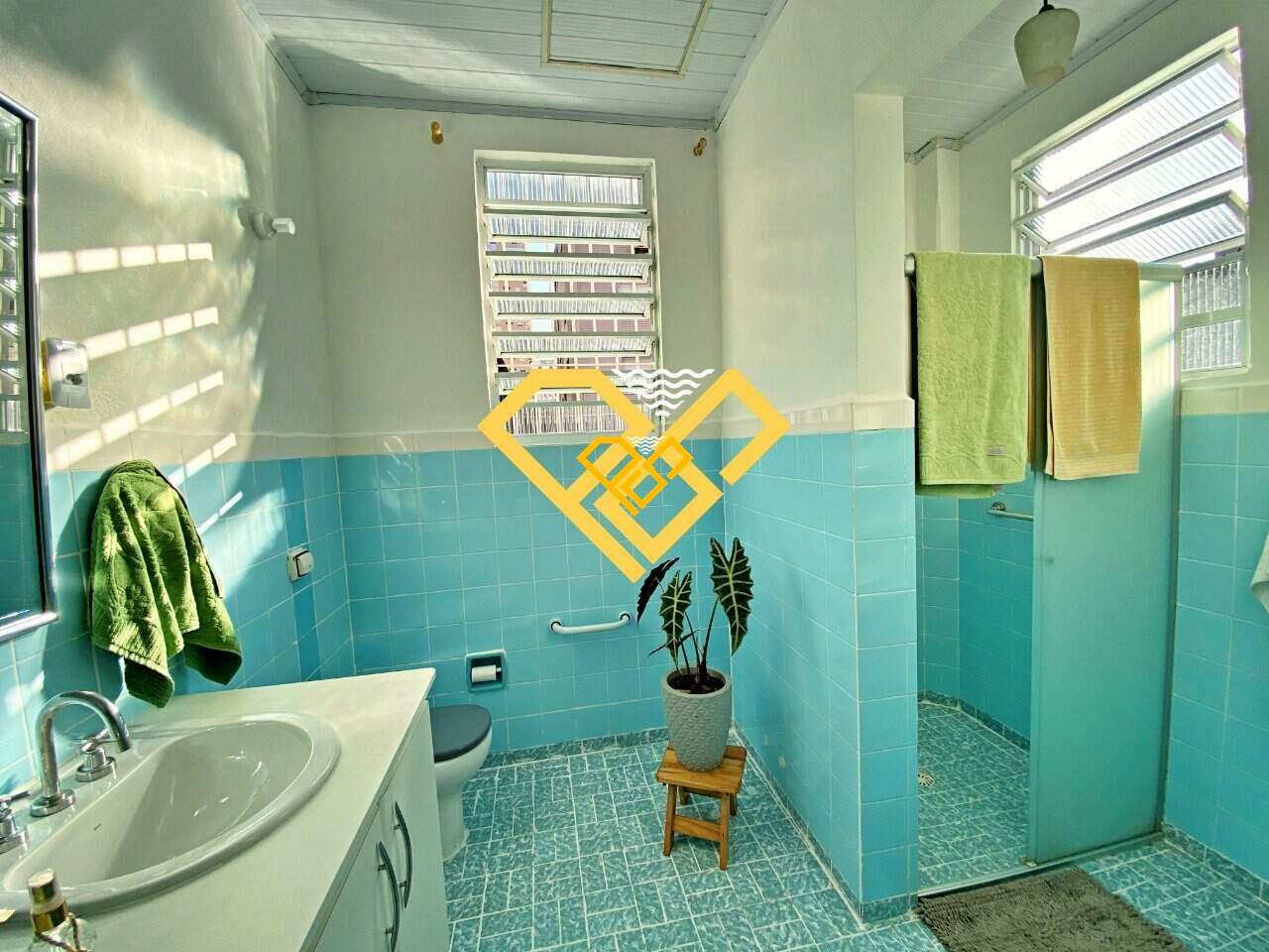 Sobrado à venda no Embaré: