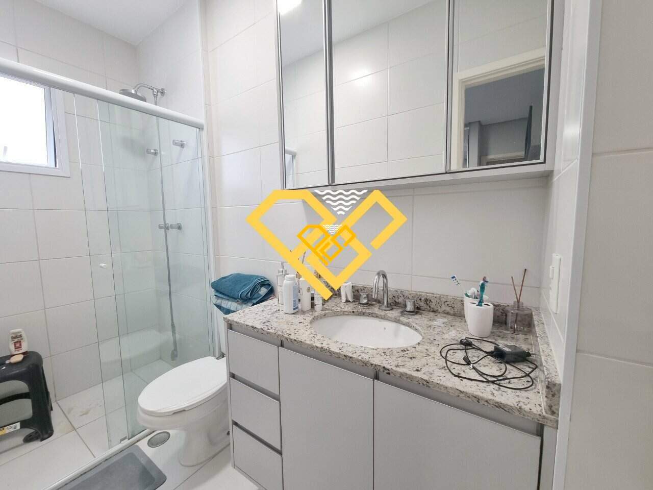 Apartamento à venda no Gonzaga: Wc suíte
