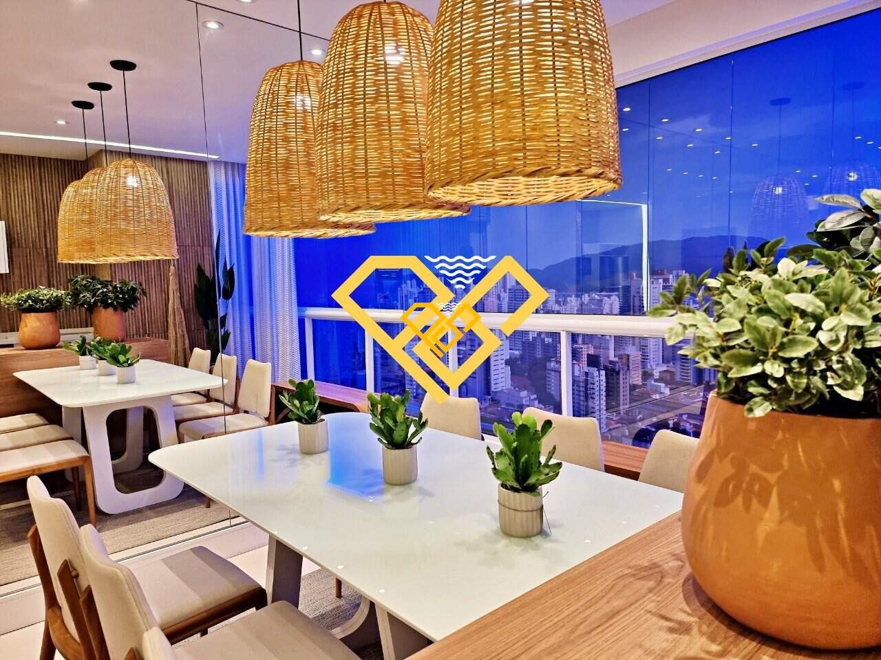 Apartamento à venda no Encruzilhada: varanda