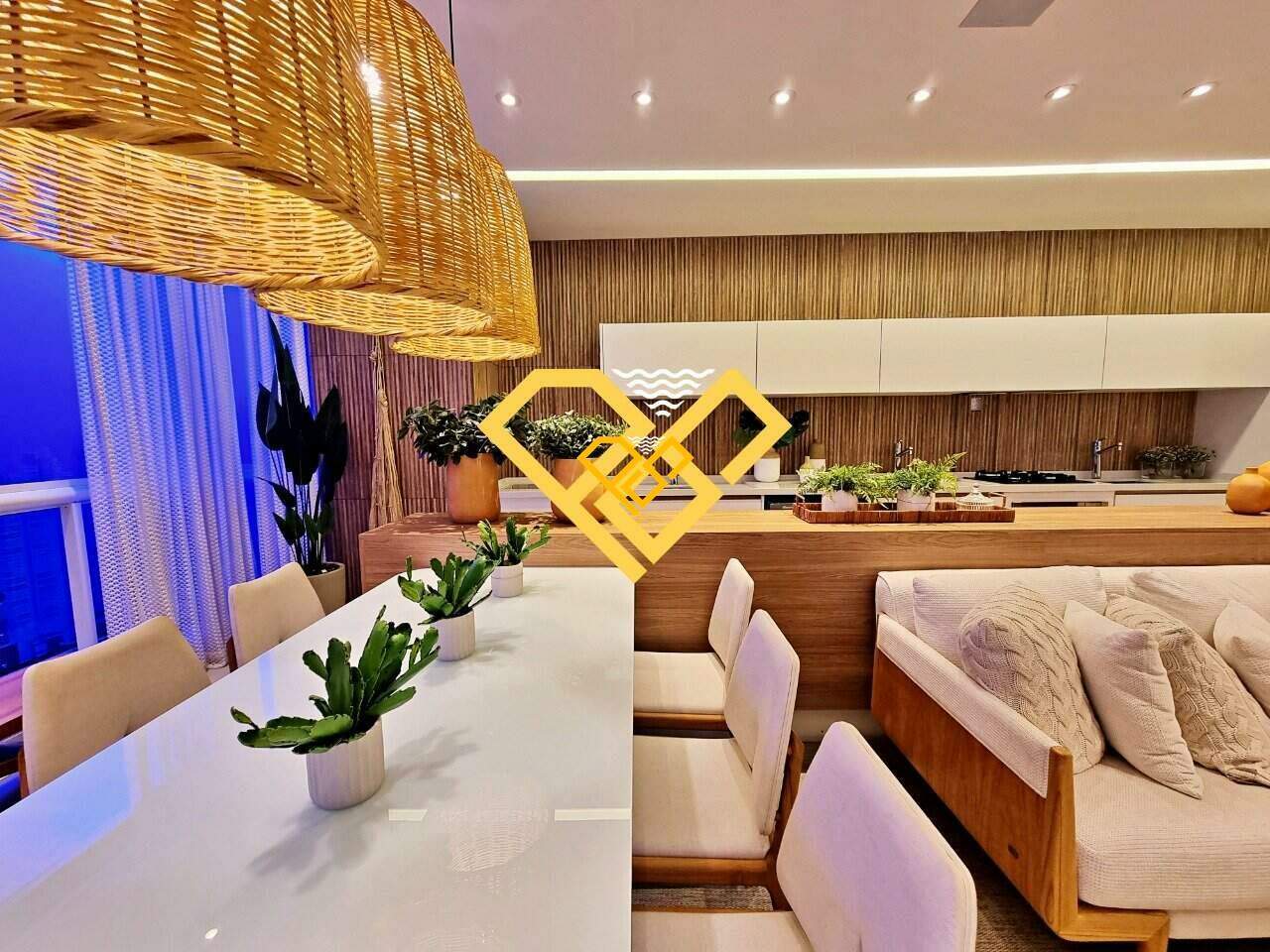 Apartamento à venda no Encruzilhada: varanda