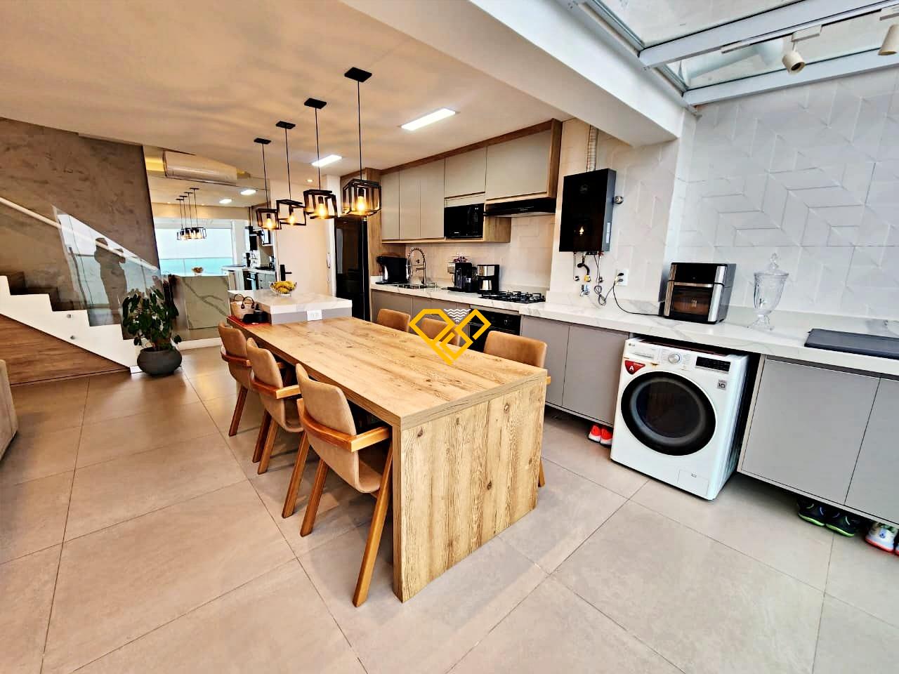 Apartamento Duplex à venda no José Menino: Sala e cozinha integrada