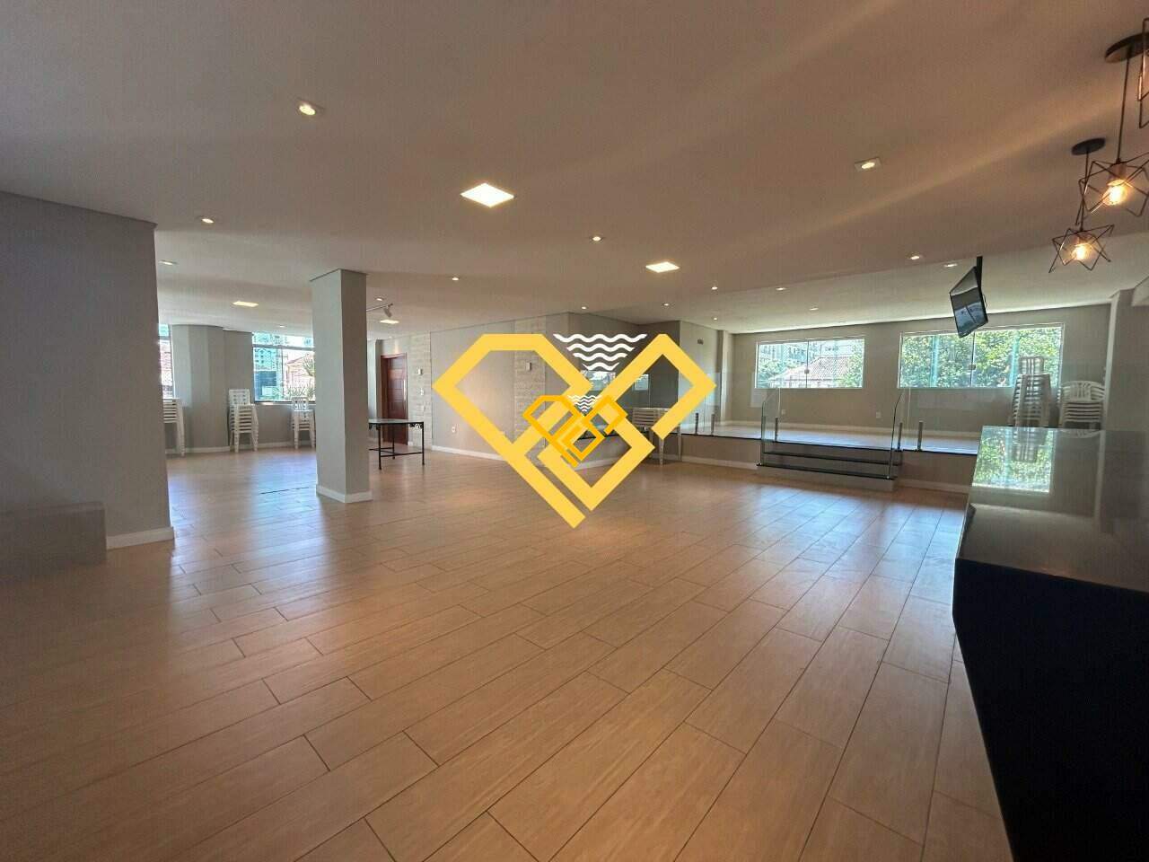 Apartamento à venda no Campo Grande: Lazer - salão de festas