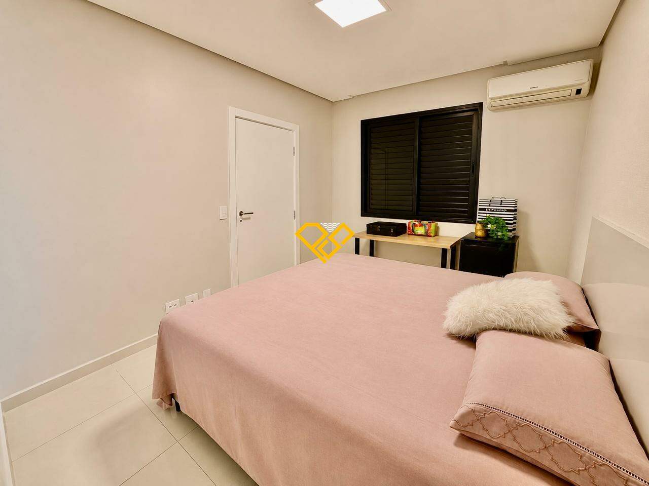 Apartamento à venda no Gonzaga: Dormitório 1 - suíte