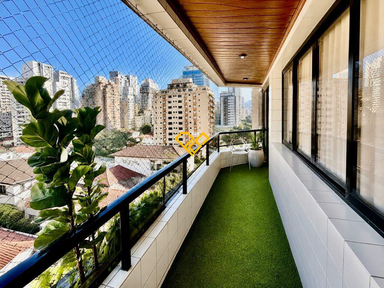 Apartamento à venda no Gonzaga: Varanda