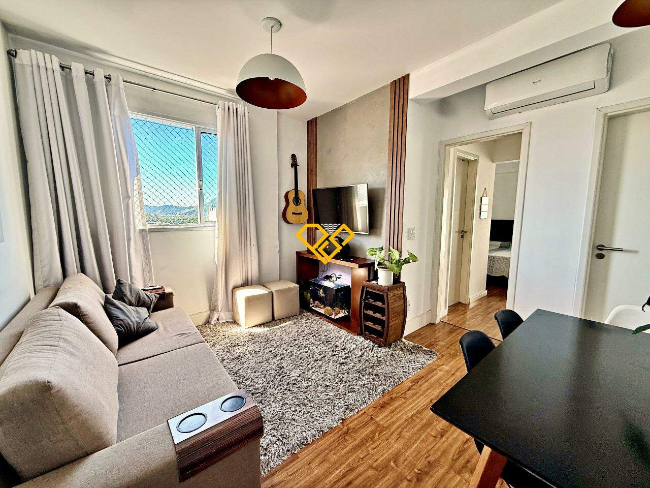 Apartamento à venda no Ponta da Praia: Sala