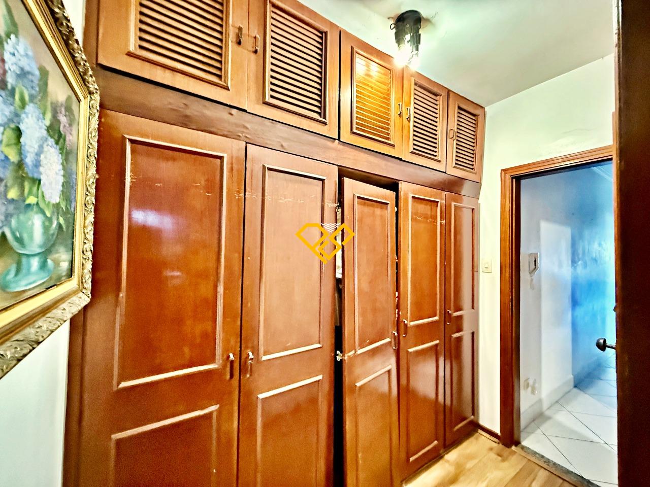 Apartamento à venda no Ponta da Praia: 