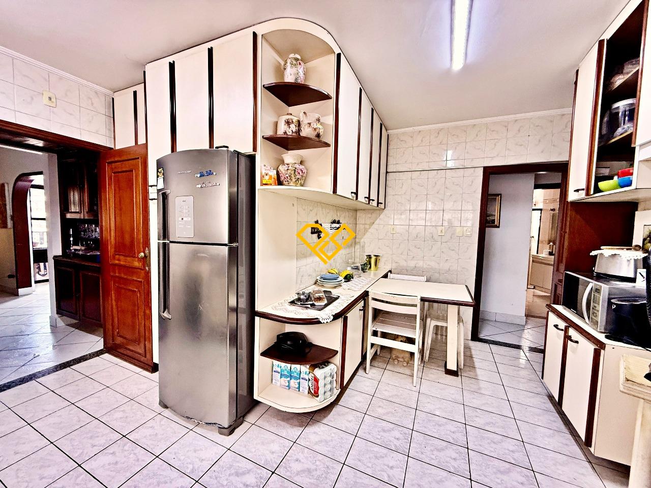 Apartamento à venda no Ponta da Praia: 