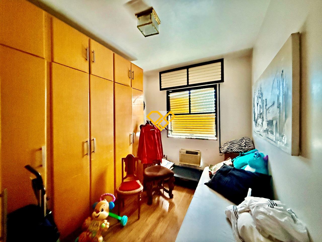 Apartamento à venda no Ponta da Praia: 