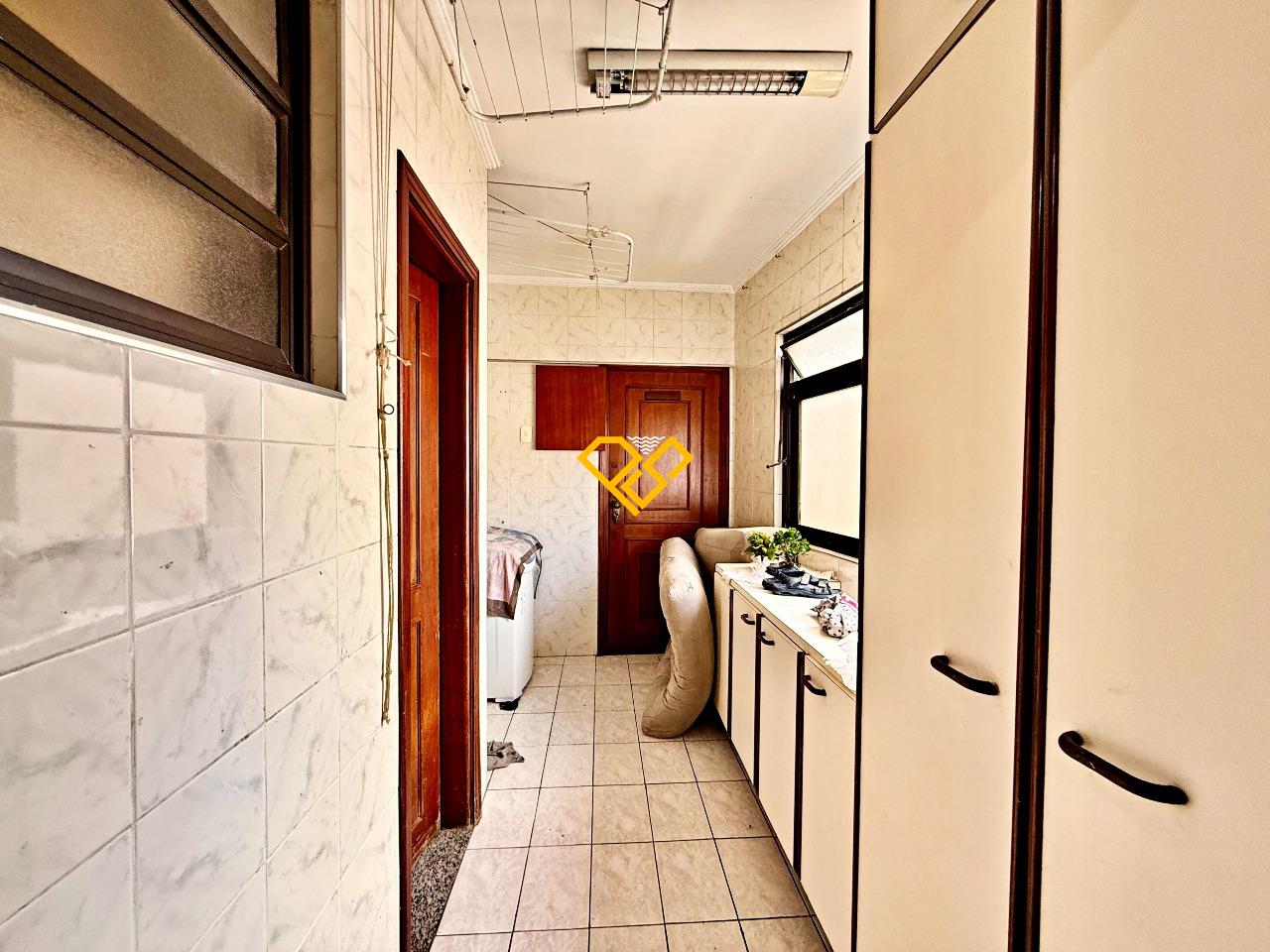 Apartamento à venda no Ponta da Praia: 