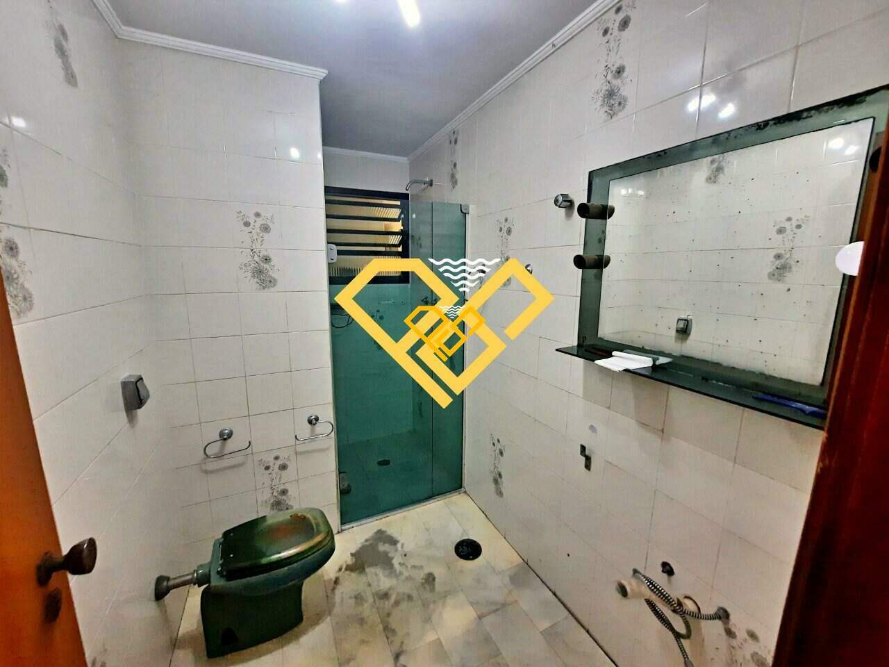 Apartamento à venda no Gonzaga: Wc suíte 1