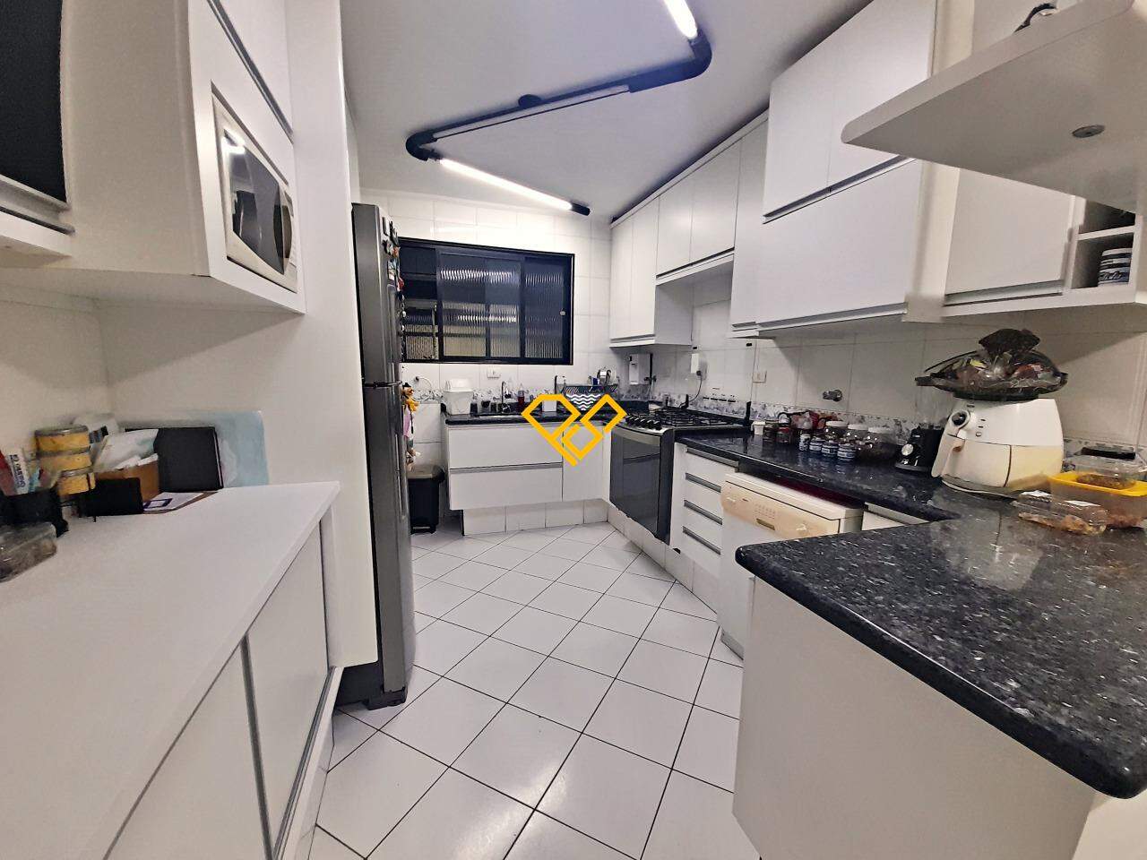 Apartamento à venda no Ponta da Praia: Cozinha
