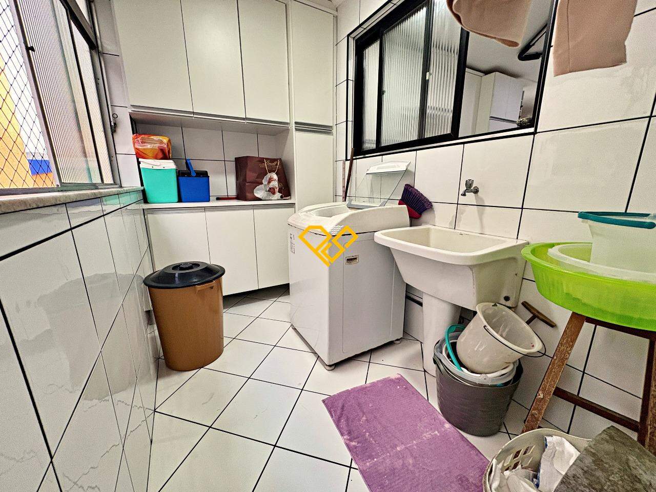 Apartamento à venda no Ponta da Praia: Lavanderia