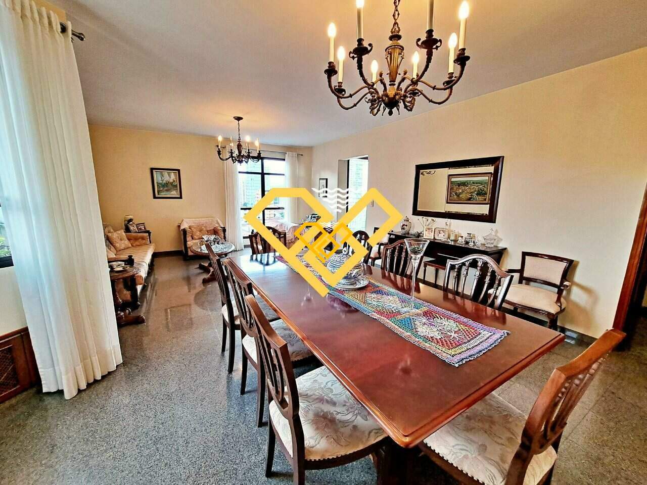 Apartamento à venda no Embaré: Sala