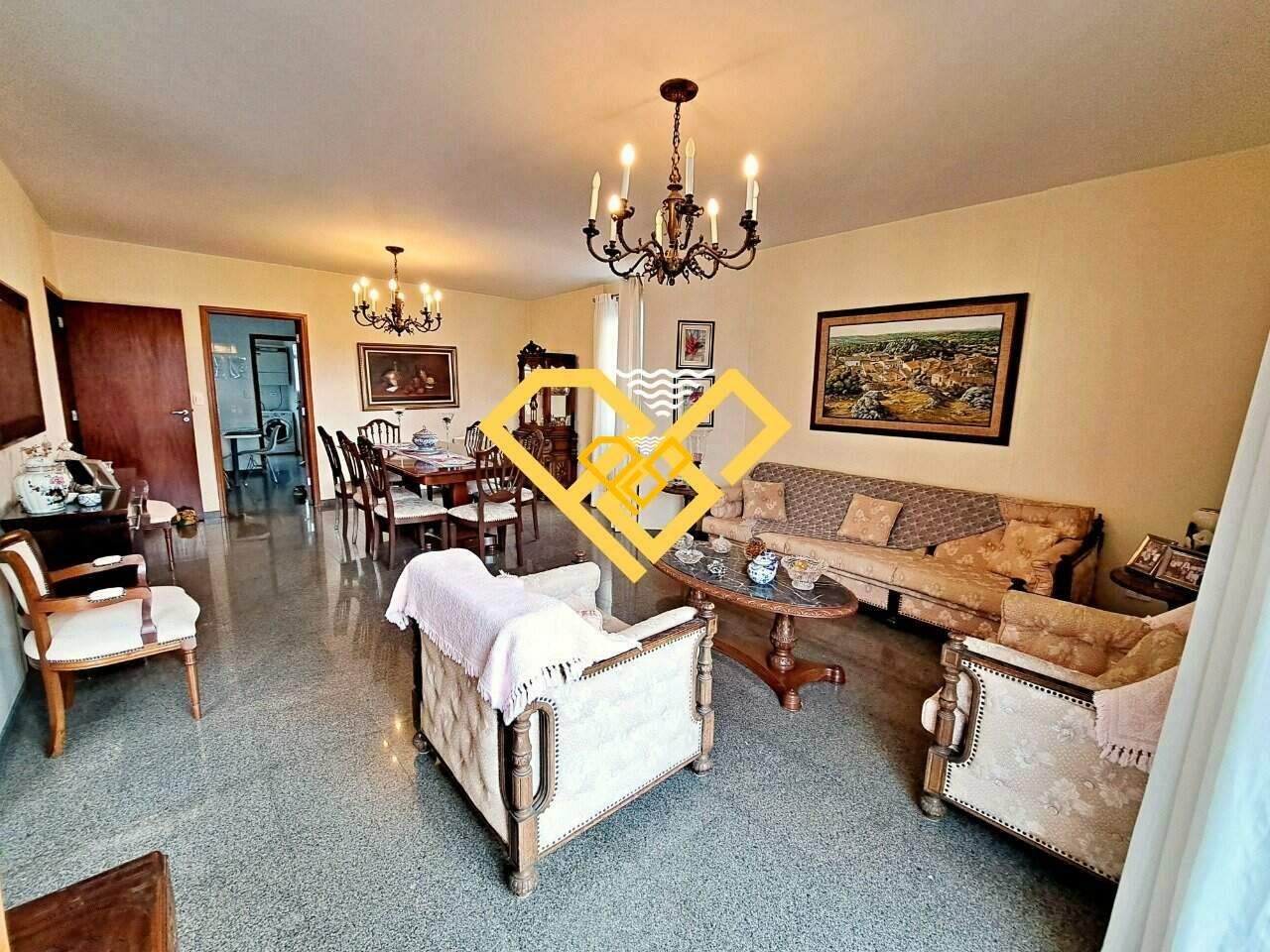 Apartamento à venda no Embaré: Sala