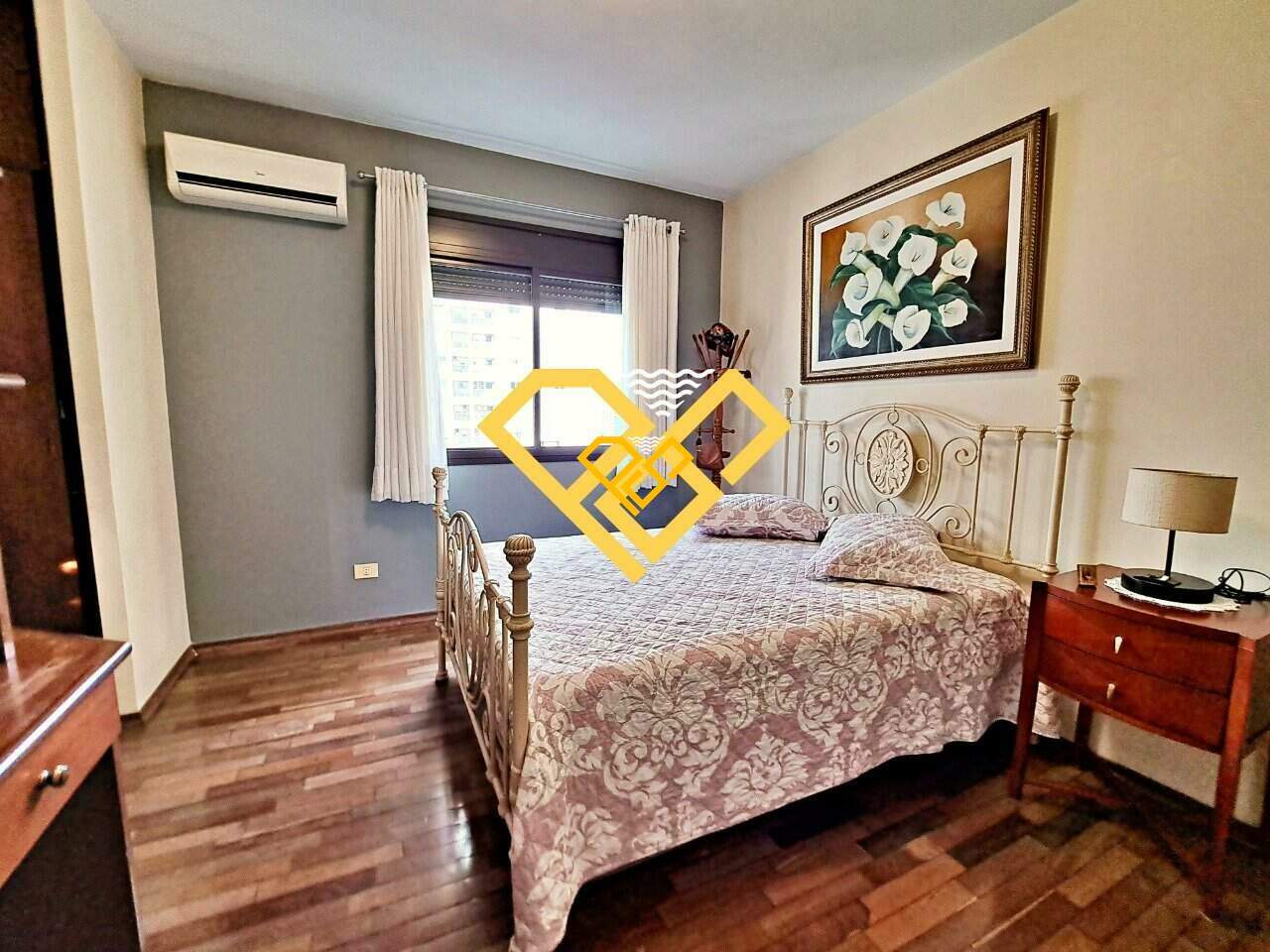 Apartamento à venda no Embaré: Dormitório 1 -  suíte