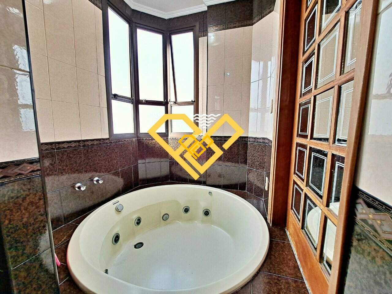 Apartamento à venda no Embaré: Wc suíte