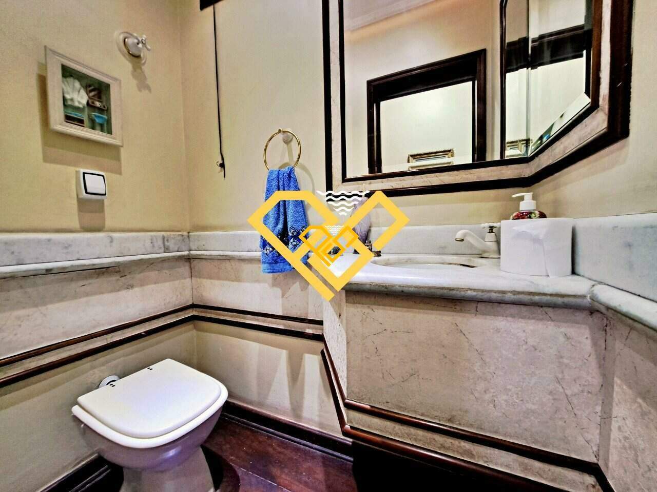 Apartamento à venda no Boqueirão: Lavabo