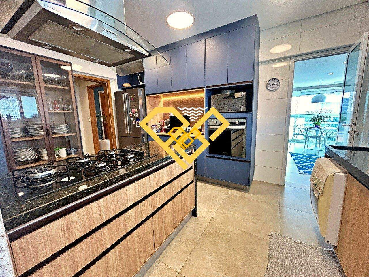 Apartamento à venda no Gonzaga: Cozinha