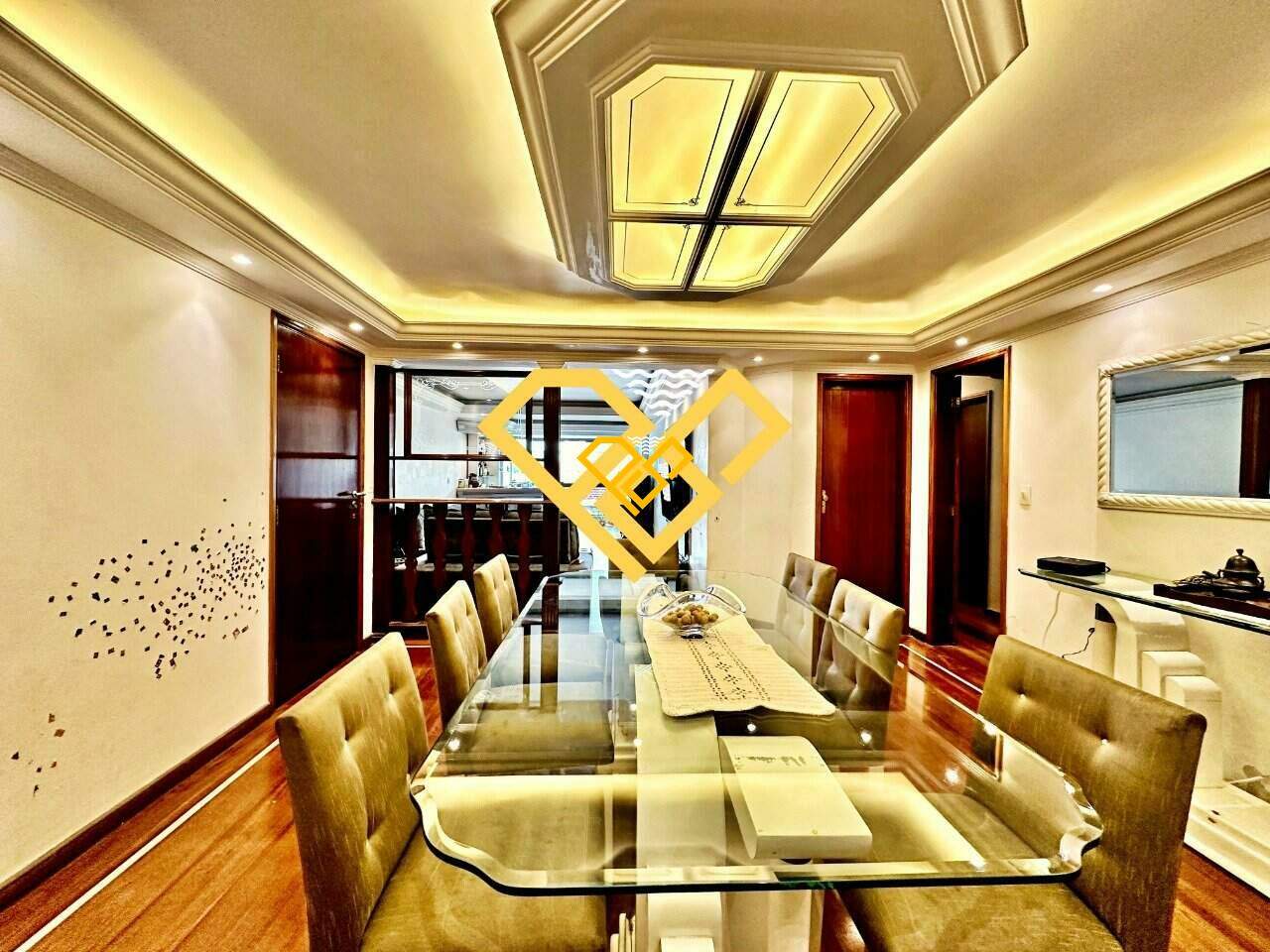 Apartamento à venda no Ponta da Praia: Sala