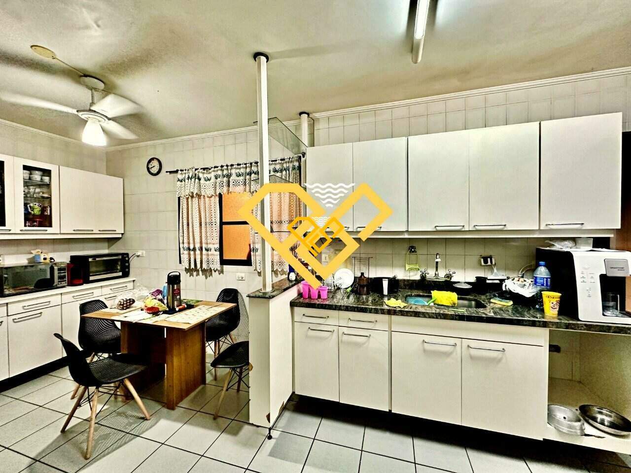 Apartamento à venda no Ponta da Praia: Cozinha