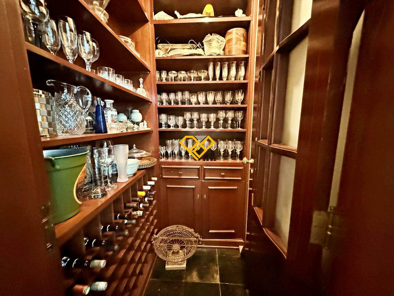 Apartamento à venda no Boqueirão: Louçaria