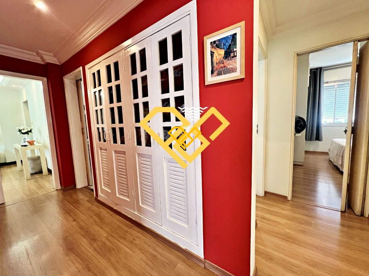 Apartamento à venda no Gonzaga: Corredor da área íntima