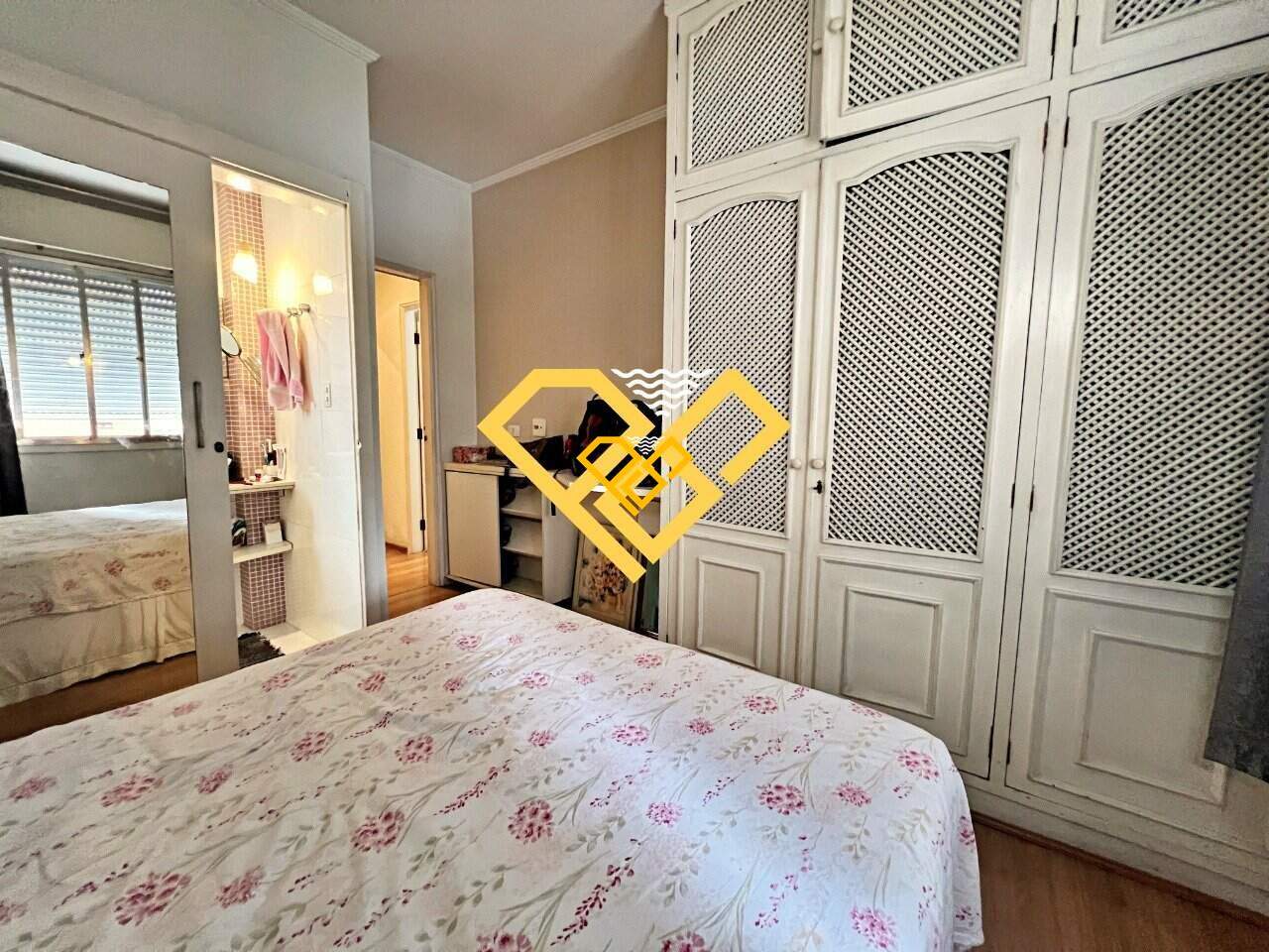 Apartamento à venda no Gonzaga: Dormitório 1 - suíte