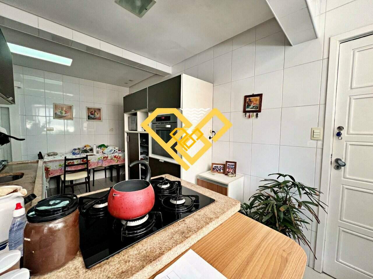 Apartamento à venda no Gonzaga: Cozinha