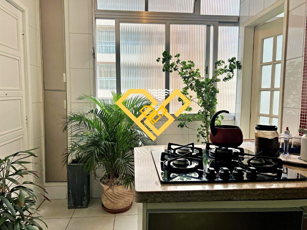 Apartamento à venda no Gonzaga: Cozinha