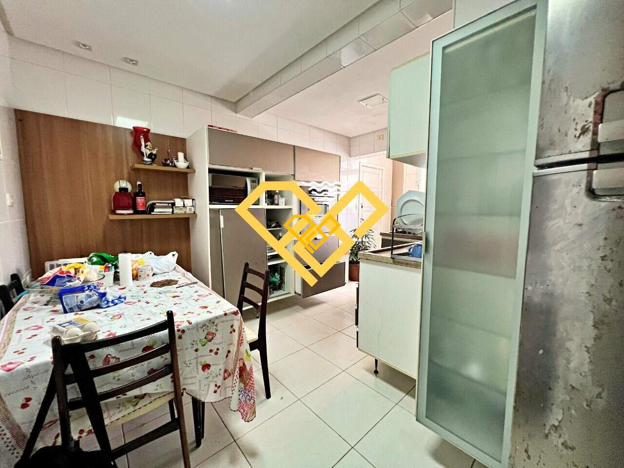 Apartamento à venda no Gonzaga: Cozinha