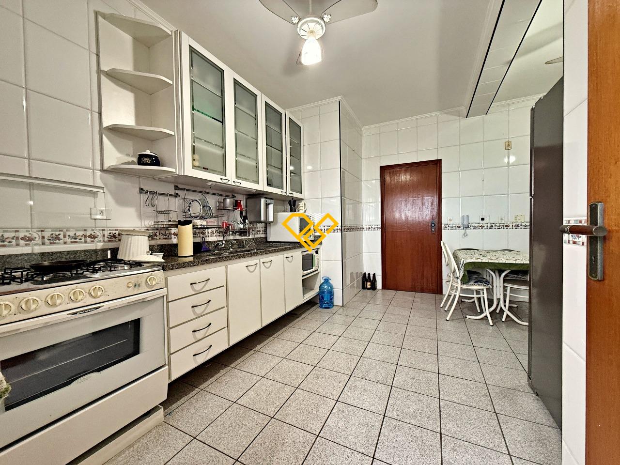 Apartamento à venda no Aparecida: Cozinha